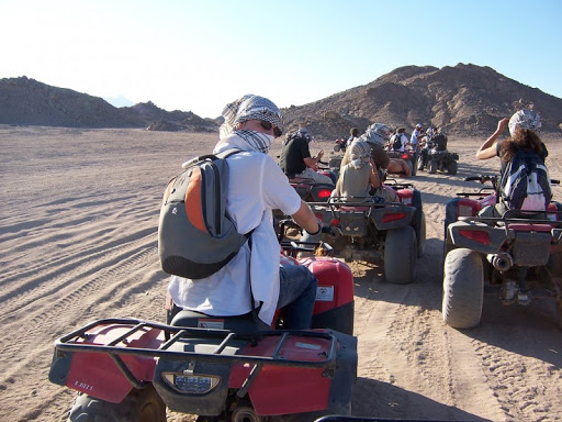 Hurgada'dan: ATV ile 3 Saatlik Çöl Safarisi ve Deveye Binme